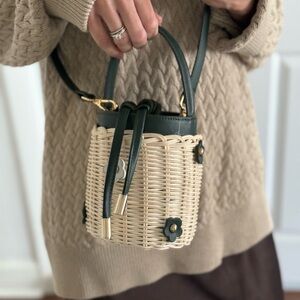 Elegant Woven Handbag with Green and white leather flower Accents, handmade NEW